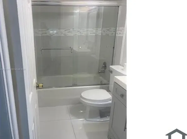 22330 SW 103rd Ct, Miami, FL 33190
