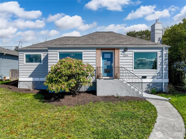 12014 Palatine Avenue N, Seattle, WA 98133