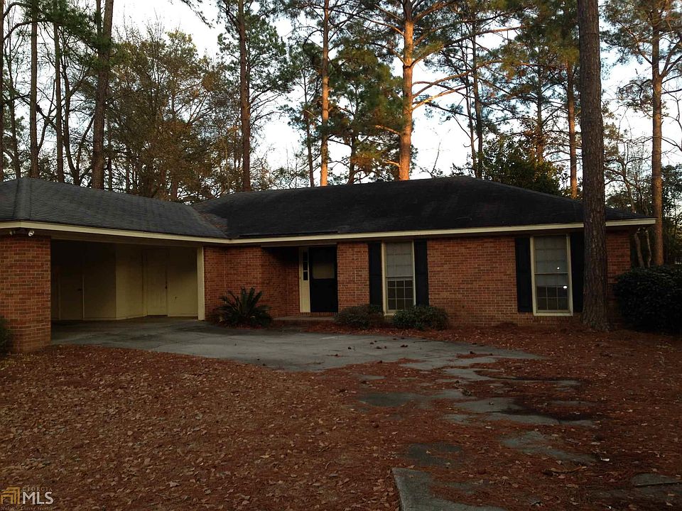 1st image of 208 Lee Dr
