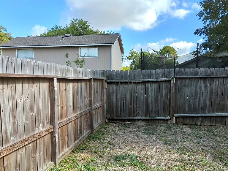 947 Grand Junction Dr — Photo 26