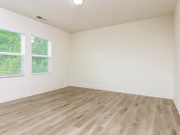 44 Meriwether Ln — Photo 15