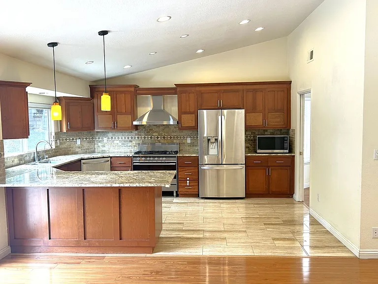 904 Sky Meadow Pl — Photo 10