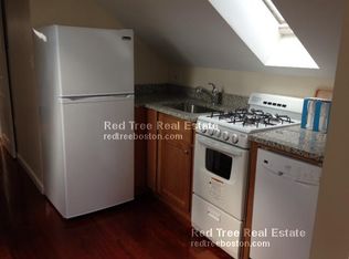 16 Netherlands Rd #3, Brookline, MA 02445