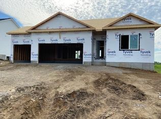 1601 Red Cedar Ln, Granger, IA 50109