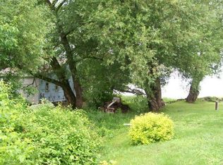 534 Resort Rd, Suamico, WI 54173