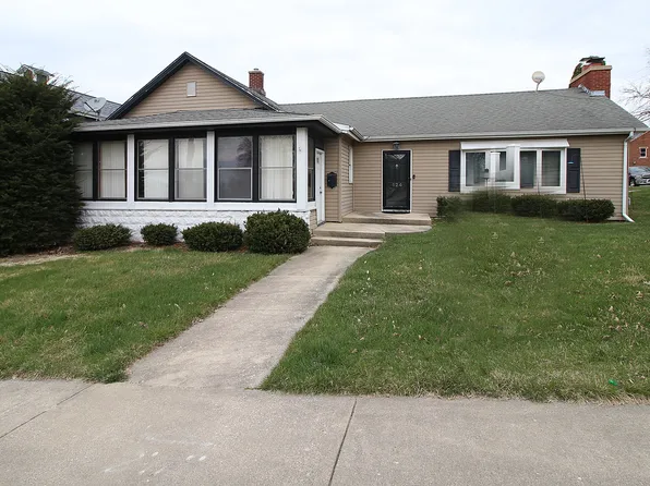 124 E 11th St, Lockport, IL 60441