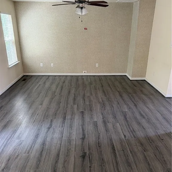 4307 Twisted Oak Dr — Photo 4