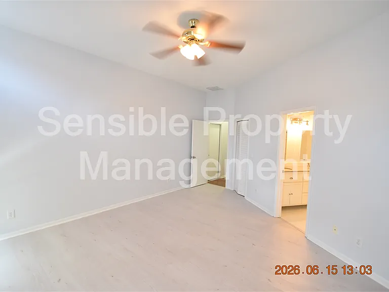 9304 Heritage Oak Ct — Photo 21