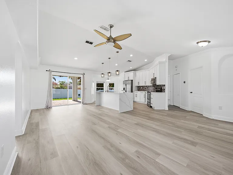 1730 Canoe Dr — Photo 8