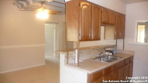 4th image of 5107 Grovehill St