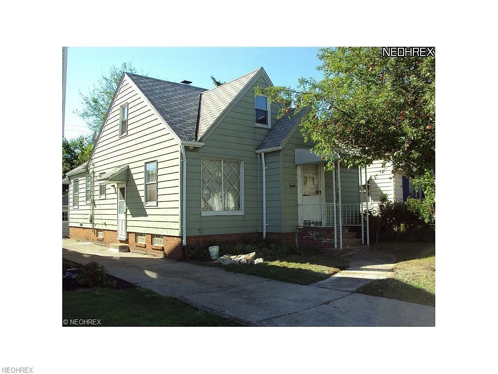 5206 Joseph St photo 1