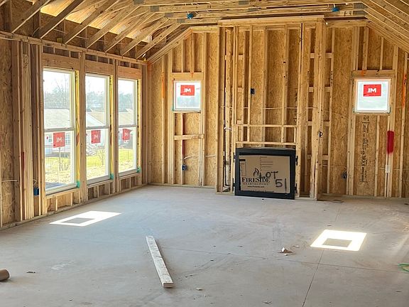 5th image of 722 Larry Cir Lot 68