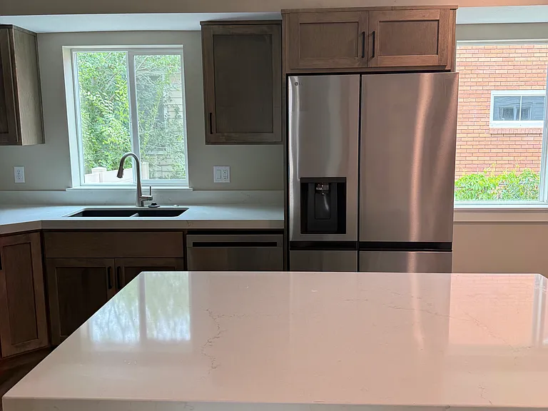 71 N 300 E — Photo 13