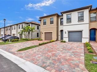 4841 Chantilly Rd, Lake Worth, FL 33467
