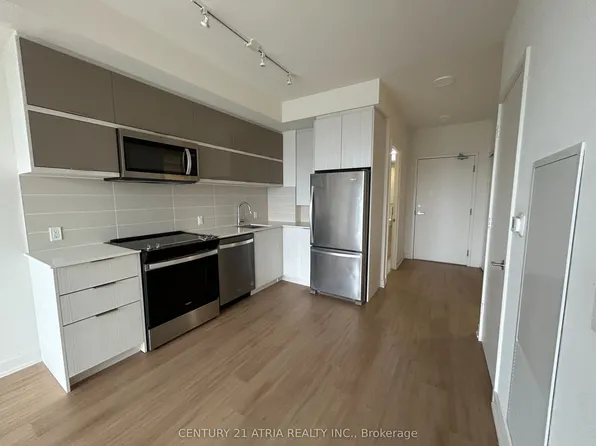 10 Deerlick Ct, Toronto, ON