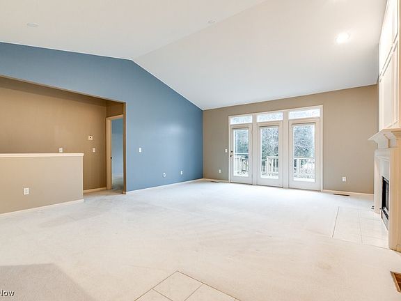 5th image of 9861 Country Club Cir