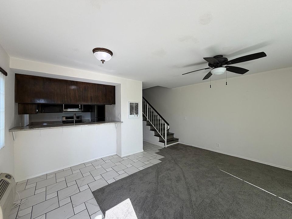Entrance/Living Room