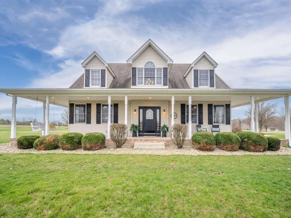 2640 Woodland Dr, New Castle, IN 47362