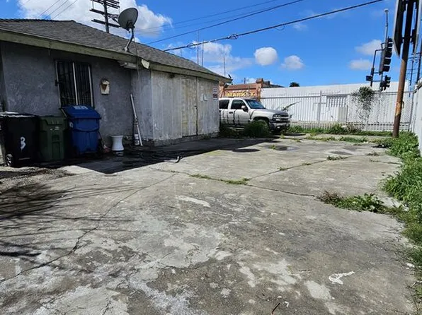 300 E 59th Pl, Los Angeles, CA 90003