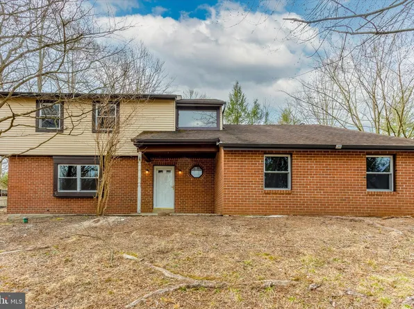 4415 Whitney Ave, Upper Chichester, PA 19061