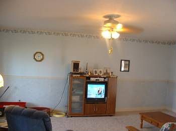 2nd image of 2815 NE 49th St