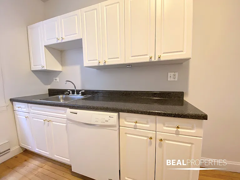 1025 Dempster St — Photo 12