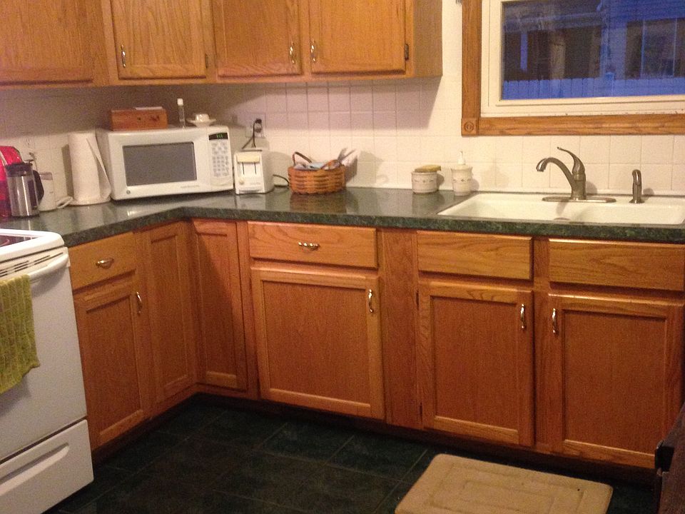 2nd image of 419 Berger St S
