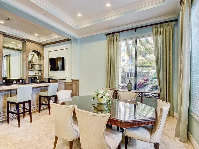 630 Sapodilla Ave #223 — Photo 37