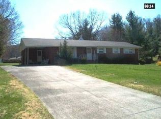 324 Simmons Ave, Erwin, TN 37650