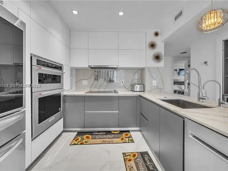 1965 S Ocean Dr #14F — Photo 18