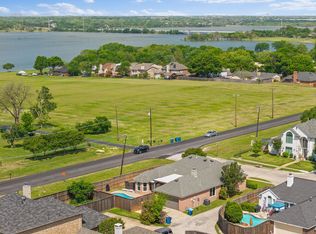 7310 Harbor Dr, Rowlett, TX 75088