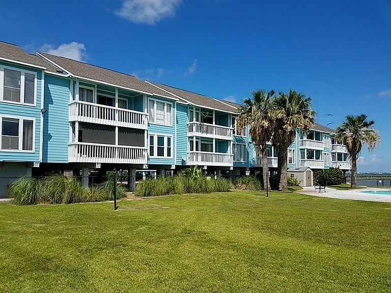 500 Tiki Dr #210 — Photo 2