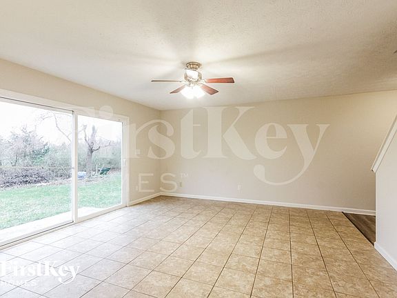 3rd image of 9223 Timpani Way