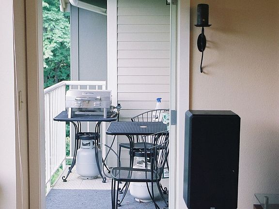 Private Deck Entrance
