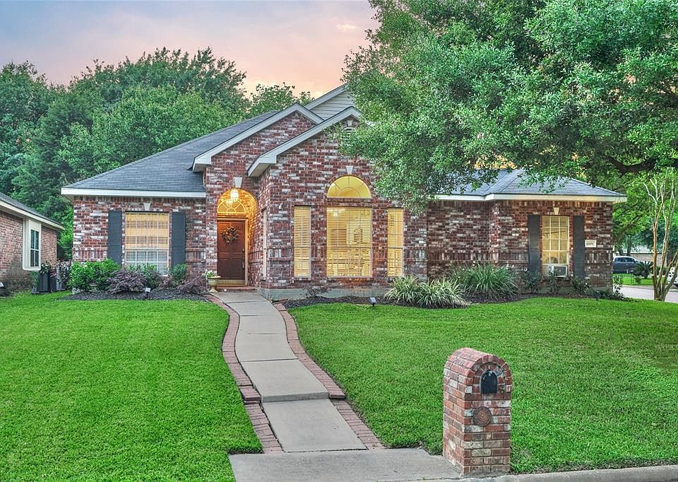 1st image of 6899 Stillwater Dr