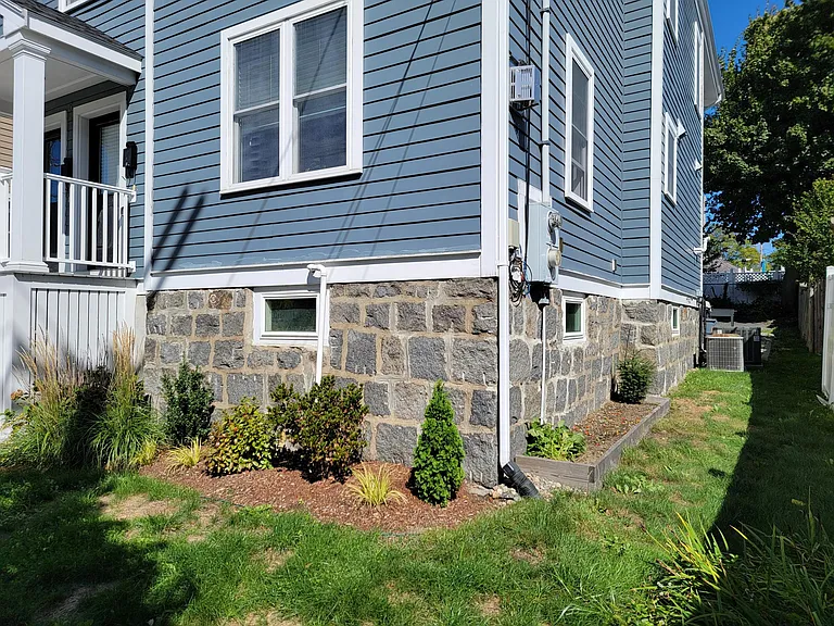 5 Burgoyne St #2 — Photo 2