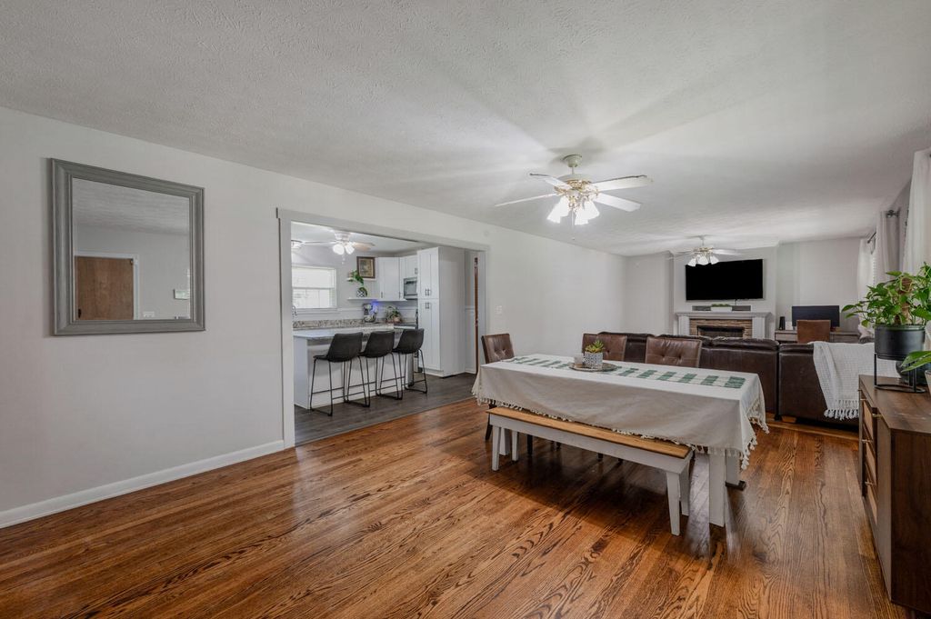 40 Rosemart Cir, Rossville, GA - View 3