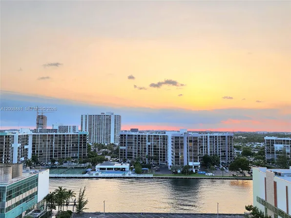 3505 S Ocean Dr, Hollywood, FL