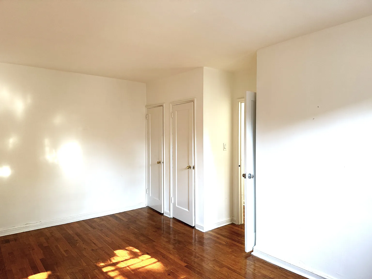 1 bed, 10 sqft, $1,800 — Photo 2