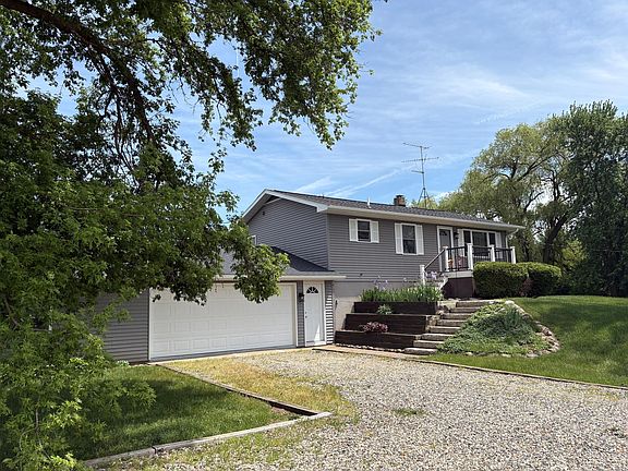 3rd image of 653 7th St