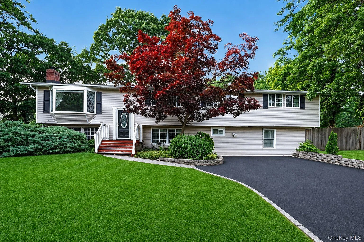 6 bed, 4.0 bath, 3000 sqft, $6,000 — Photo 1