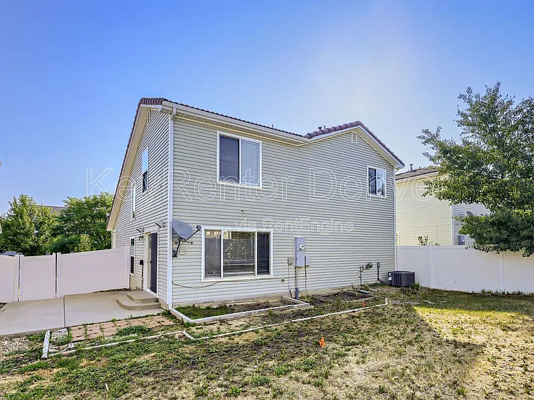 19026 E 51st Pl — Photo 11