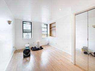 234 E 7th St APT 5RW, New York, NY 10009