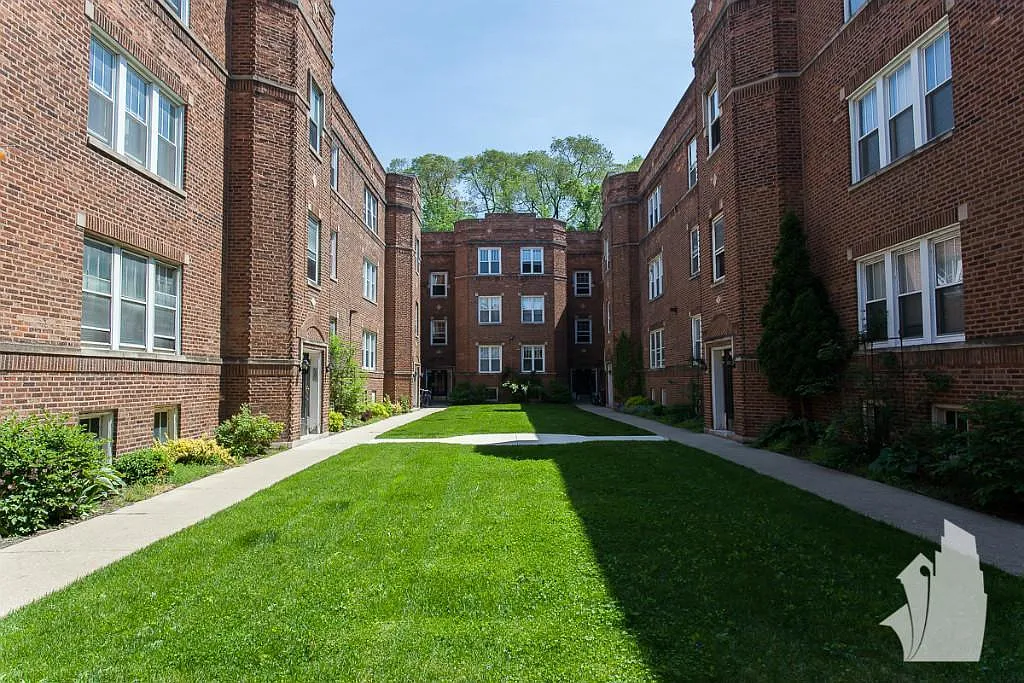 1 bed, $2,100 — Photo 2