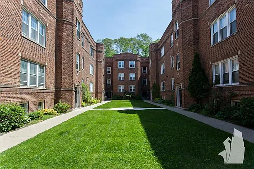 3529 N Broadway #3529.5-2E Photo 1