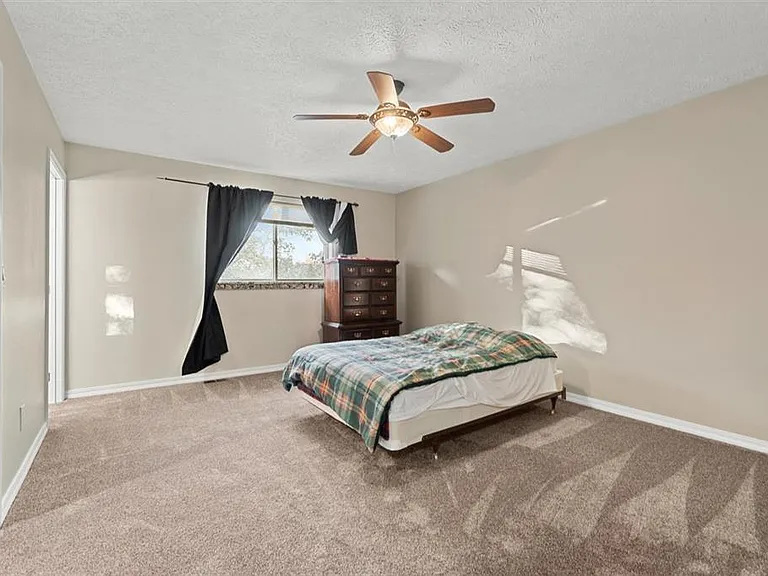 2104 S Century Ct — Photo 17