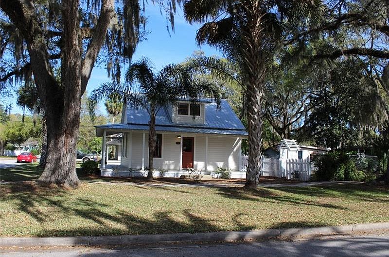 1st image of 1201 Oak Ave