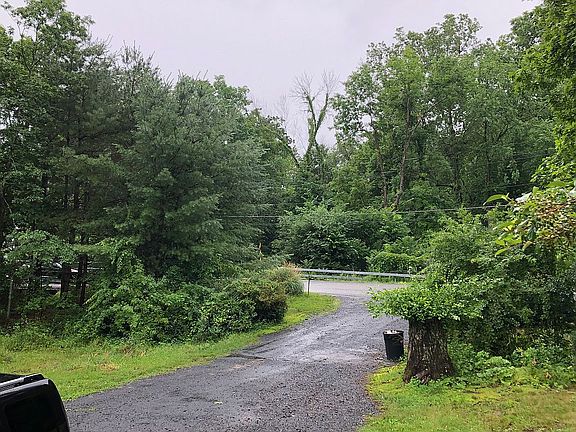 Driveway facing street