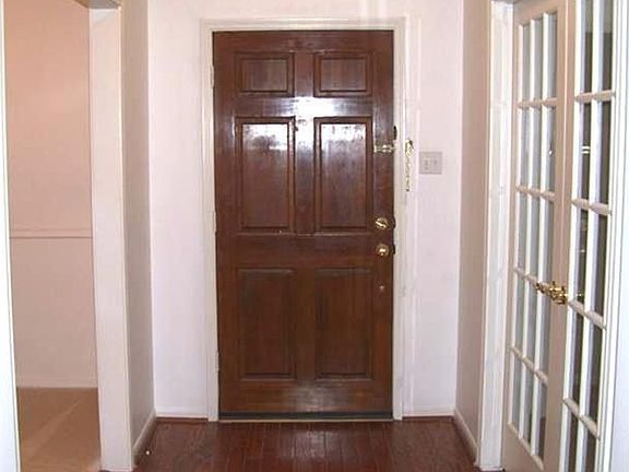3rd image of 4727 Widerop Ln