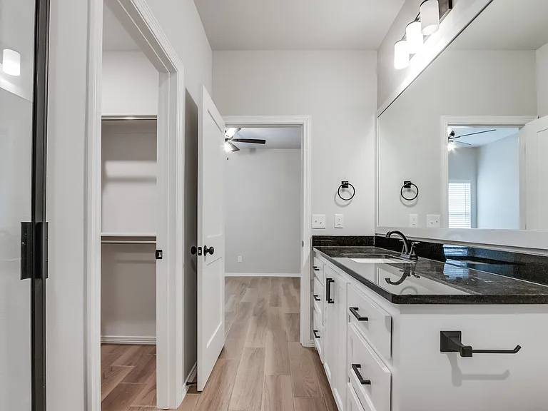 13517&13521 Calli Ct — Photo 37